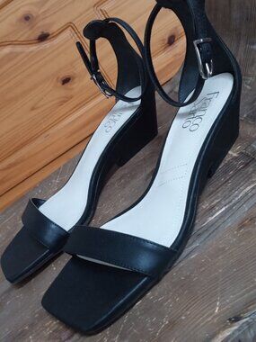 Franco Sarto Women's Size 6 Sadie Sandals NEW!